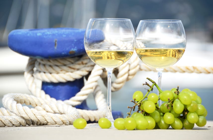 I vini perfetti per esaltare i sapori dei pesci di lago